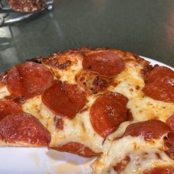 Round Table Pizza - Personal pizza