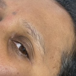 Royal Beauty Salon - Eyebrow threading-before