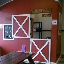 Davie Coin Laundry - Drop Off Barn