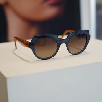 Dan Deutsch Optical Outlook - Anne et Valentin sunglasses - Eyewear & Opticians Near Me - Studio City, California Dan Deutsch Optical Outlook - Anne et Valentin sunglasses - Eyewear & Opticians Near Me - Studio City, California