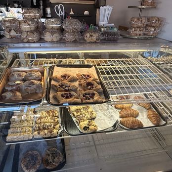 Napoleon Bakery - Pastries - Bakeries Near Me - Northridge, California Napoleon Bakery - Pastries - Bakeries Near Me - Northridge, California