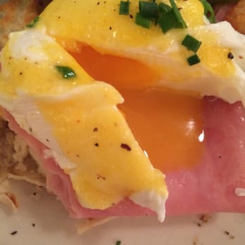 CAFÉ LULUc - Runny yolk - French Near Me - Brooklyn, New York CAFÉ LULUc - Runny yolk - French Near Me - Brooklyn, New York