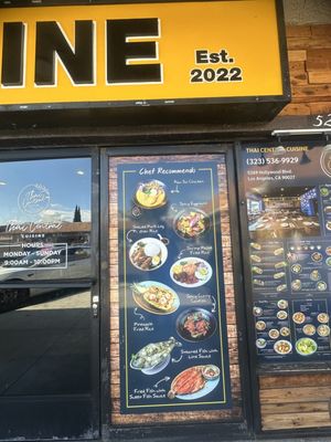 New Hollywood Plaza by null