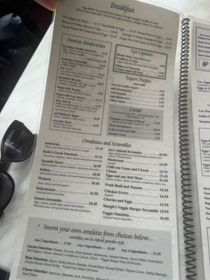 Beverly Glen Deli by null