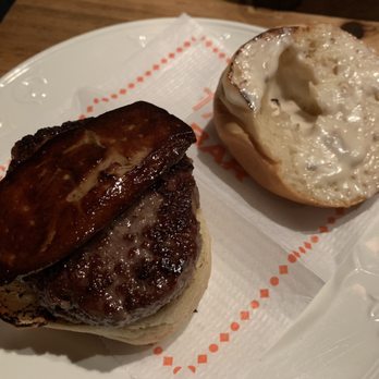 Tapeo - Burger with foi - Tapas Bars Near Me - Barcelona, B Tapeo - Burger with foi - Tapas Bars Near Me - Barcelona, B