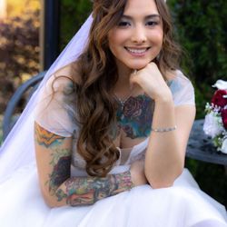 Woven Salon Extension Bar - Woven salon placed extensions in my hair for my wedding! They came out so good and they supported me with so much love and kindness!