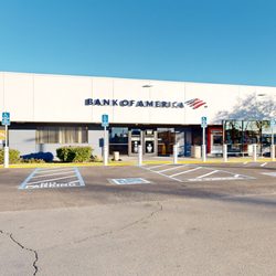Bank of America Financial Center - Storefront