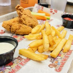 Barnwood - Manteca - Kids' chicken tenders meal