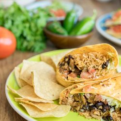 Gezzo's West Coast Burritos - Zesty beans and seasoned rice is just the start to the ultimate Gezzo's burrito. Choose Spicy or Mild Chicken, Steak, Shrimp, Fish & Tofu!