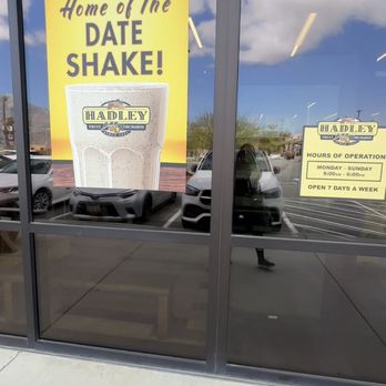 Hadley Fruit Orchards - Fruits & Veggies Near Me - Cabazon, California