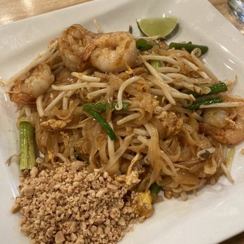 Basil & Co - Shrimp pad Thai - Thai Near Me - Diamond Bar, California