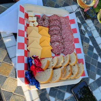 Deer Springs Winery - The picnic board - Wineries Near Me - Lincoln, Nebraska