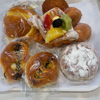 Paris Baguette - Bakeries Near Me - Austin, Texas Paris Baguette - Bakeries Near Me - Austin, Texas