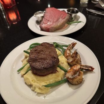 Simms Steakhouse - Steakhouses Near Me - Lakewood, Colorado Simms Steakhouse - Steakhouses Near Me - Lakewood, Colorado