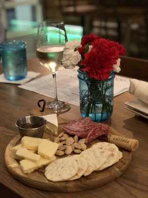 Wine & Wood by null