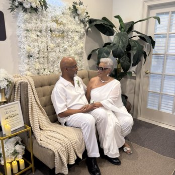 Khristian’s Light - Beautiful couple chatting at the pause area! - Officiants Near Me - Simpsonville, South Carolina Khristian’s Light - Beautiful couple chatting at the pause area! - Officiants Near Me - Simpsonville, South Carolina