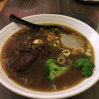 Everyday Noodles - Braised beef noodle soup // 紅燒牛肉麵 - Chinese Near Me - Pittsburgh, Pennsylvania