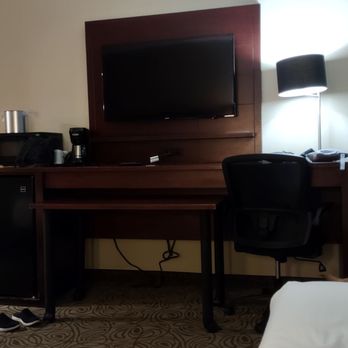 Ho-Chunk Gaming Wisconsin Dells - Desk chair, refrigerator, microwave, TV, coffee maker (K cups), narrow moveable table (great for eating and games from bed height) - Casinos Near Me - Baraboo, Wisconsin Ho-Chunk Gaming Wisconsin Dells - Desk chair, refrigerator, microwave, TV, coffee maker (K cups), narrow moveable table (great for eating and games from bed height) - Casinos Near Me - Baraboo, Wisconsin