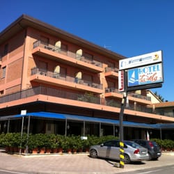 Hotel La Vela