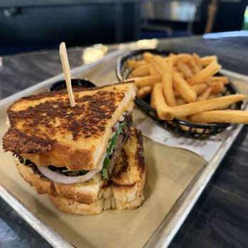 Fidens Brewing Company - Birria Grilled cheese - Breweries Near Me - Albany, New York Fidens Brewing Company - Birria Grilled cheese - Breweries Near Me - Albany, New York