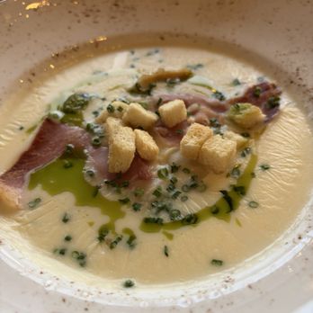Hilton Mainz - Asparagus soup - Hotels Near Me - Mainz, RP
