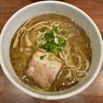 Menya le Nood - Basic Ramen (Black Garlic Base) - Ramen Near Me - Honolulu, Hawaii