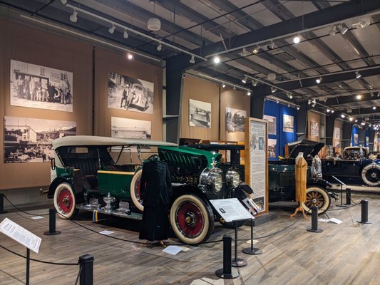 Fountainhead Antique Auto Museum by null