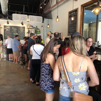 Crooked Thumb Brewery - Packed with people - Breweries Near Me - Safety Harbor, Florida