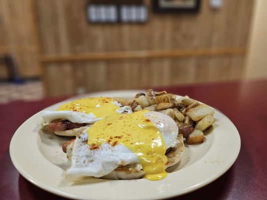 Mary Lou's Grill by null