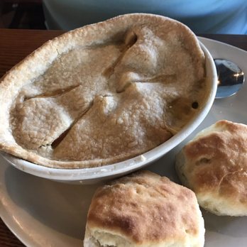 Cracker Barrel Old Country Store - Special Chicken pot pie - American Near Me - Melbourne, Florida