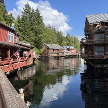 Creek Street - It's really a peaceful place. There are a couple small stores on the walkway. - Landmarks & Historical Buildings Near Me - Ketchikan, Alaska Creek Street - It's really a peaceful place. There are a couple small stores on the walkway. - Landmarks & Historical Buildings Near Me - Ketchikan, Alaska