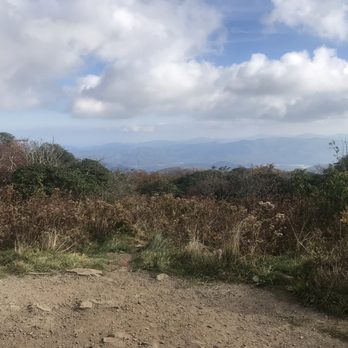 Craggy Gardens - End of Trail View - Hiking Near Me - Black Mountain, North Carolina