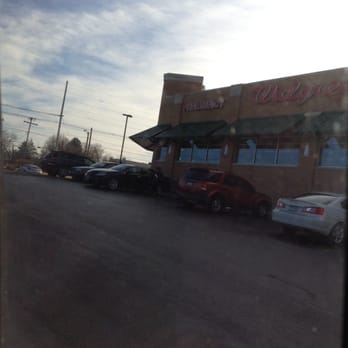 Walgreens - cars parked in front of a store - Drugstores Near Me - Columbus, Ohio