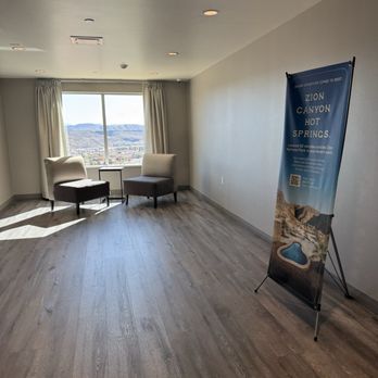 Best Western Plus Settlers Point - Elevator exit - Hotels Near Me - Washington, Utah Best Western Plus Settlers Point - Elevator exit - Hotels Near Me - Washington, Utah