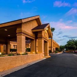 Best Western Green Valley Inn - Property at Sunset