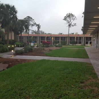 DoubleTree by Hilton - Motel-like Rooms - Hotels Near Me - Orlando, Florida