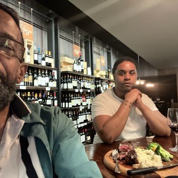 Entrevinos - Wine Bars Near Me - Carolina, Puerto Rico Entrevinos - Wine Bars Near Me - Carolina, Puerto Rico