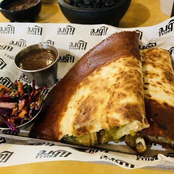Dilla Libre Dos - Green Chile/potato/chicken quesadilla - Mexican Near Me - Scottsdale, Arizona Dilla Libre Dos - Green Chile/potato/chicken quesadilla - Mexican Near Me - Scottsdale, Arizona