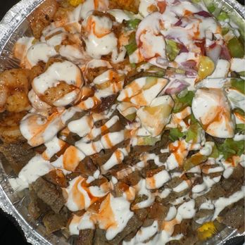 Pasha's Halal Food - Combo Platter (shrimp and lamb) - Halal Near Me - Philadelphia, Pennsylvania Pasha's Halal Food - Combo Platter (shrimp and lamb) - Halal Near Me - Philadelphia, Pennsylvania