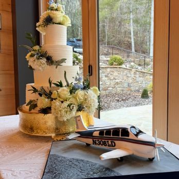 Kali's Kakes Bakery - Custom Cakes Near Me Kali's Kakes Bakery - Custom Cakes Near Me