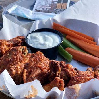 Half Hitch Brewing Company - Hot sauce wings - Breweries Near Me - Cochrane, Alberta Half Hitch Brewing Company - Hot sauce wings - Breweries Near Me - Cochrane, Alberta