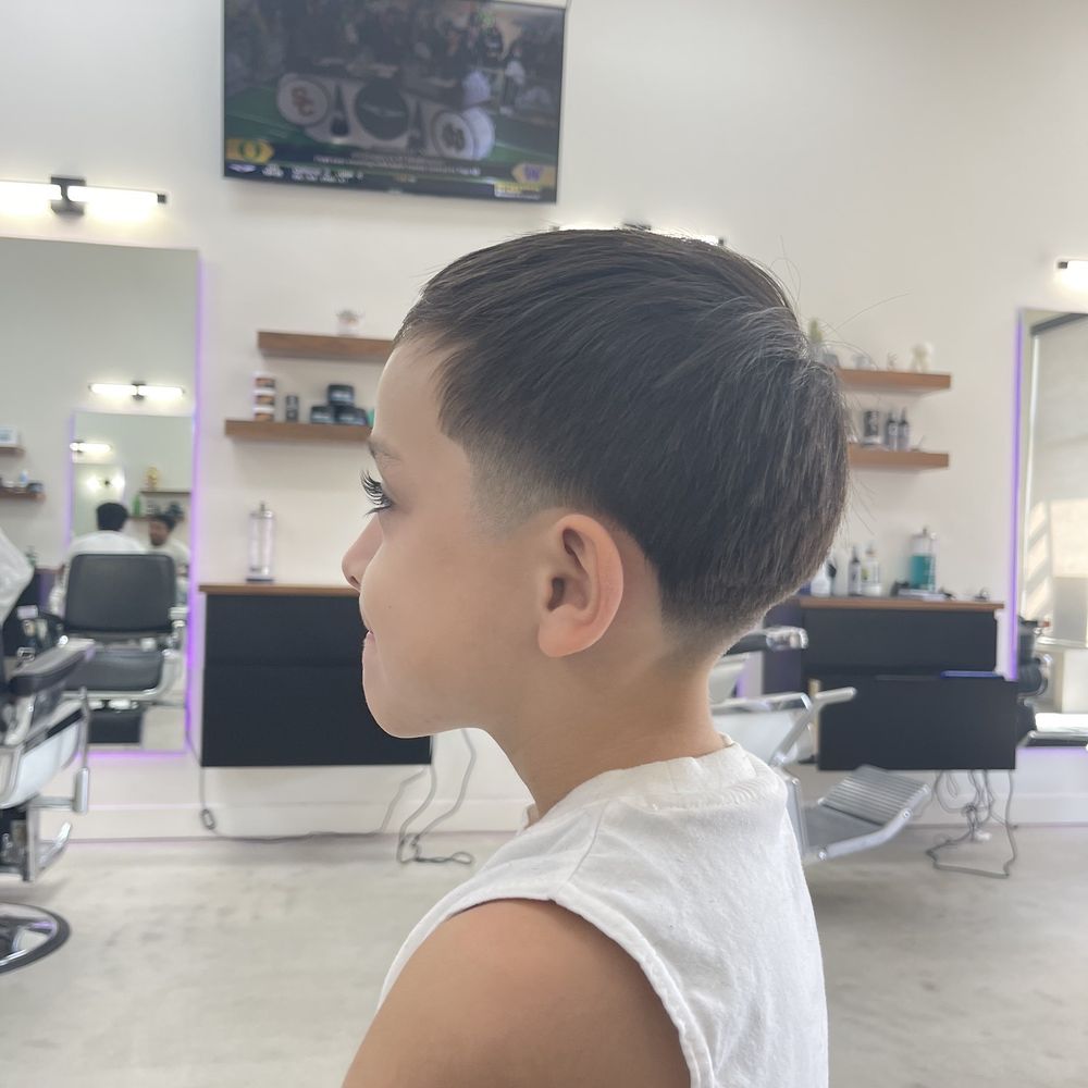 Compton Cuts Barbershop - Barbers Near Me - Compton, California Compton Cuts Barbershop - Barbers Near Me - Compton, California