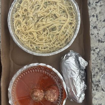 Tommy's Pizza and Pasta - My order: spaghetti with garlic and butter sauce with a bread roll, along with a side a side of meatballs. - Pizza Near Me - Rincon, Georgia Tommy's Pizza and Pasta - My order: spaghetti with garlic and butter sauce with a bread roll, along with a side a side of meatballs. - Pizza Near Me - Rincon, Georgia