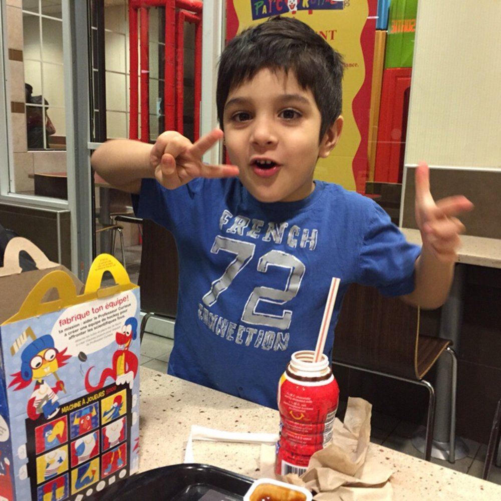 McDonald's - Happy meal time. It's a life saver lol trust me. - Fast Food Near Me - Laval, Quebec