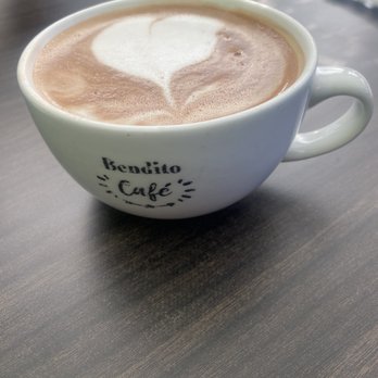 Amara Chocolate & Coffee - Cocoa Cacao Latte - Coffee & Tea Near Me - Pasadena, California