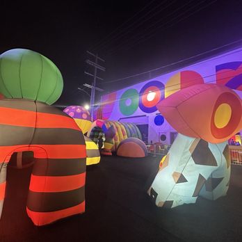Balloon Museum - Installation before entering - Art Museums Near Me - Los Angeles, California