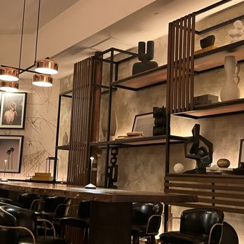 Hilton West Palm Beach - Inside Galley restaurant - Hotels Near Me - West Palm Beach, Florida Hilton West Palm Beach - Inside Galley restaurant - Hotels Near Me - West Palm Beach, Florida