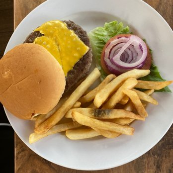 Petite Pump Room - Cheeseburger and fries - Caribbean Near Me - St. Thomas, Virgin Islands