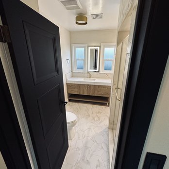 GH Remodeling - Bathroom - General Contractors Near Me - North Hollywood, California