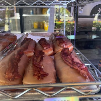 Apple Fritter - ** Bacon Maple Bar Donut - Burgers Near Me - San Mateo, California Apple Fritter - ** Bacon Maple Bar Donut - Burgers Near Me - San Mateo, California